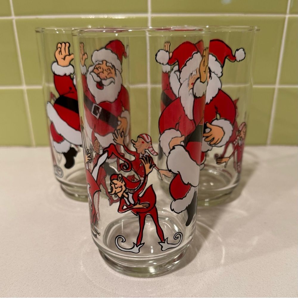 Vintage Dancing Santa Claus & Elves Glasses Set of 3 - Picture 5 of 9